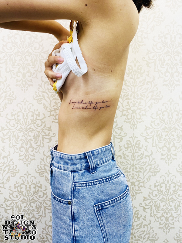 名古屋　タトゥー　女性